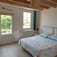 Chambre d'hôtes La Tuilerie, готель у місті Saint-Menoux