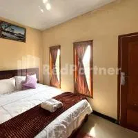 Family Homestay Syariah Bromo Mitra RedDoorz, hotel u gradu 'Ngadisari'