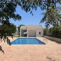 Villa Marichu Piscina, BBQ y a 25 min Puy du Fou, hotel em Totanés