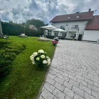 Pokoje Gościnne Dudziński, hotel Leśnában
