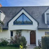 Magnifique maison vue mer, מלון בפלובזלאנק