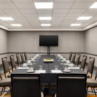 Crowne Plaza Louisville Airport Expo Ctr by IHG, hotel near Louisville Airport - SDF, Louisville