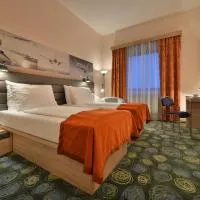Ramada Airport Hotel Prague, hotel sa Prague