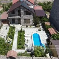 Sweet Home, хотел в Yengidzha
