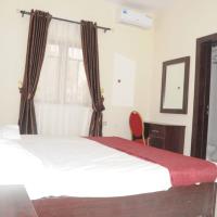 Primads Hotels Obudu - 5km away from Obudu Mountain Resort, hotell i Obudu