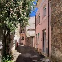 Sardinian tower house, hotel v destinaci Macomer