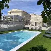 Les Grandes Mollières, hotel u gradu Peyruis