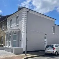Plumstead में, होटल The Lux Ville, Stunning 6 Bedroom Home in London