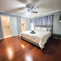 1BR Montrose King Suite with Washer and Dryer, hotel i Montrose, Houston