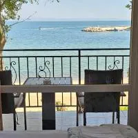 Studio Porto Beachfront Chernomorets, hotel v mestu Chernomorets