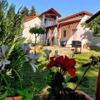 Orsolya Vendégház Balatonudvari, hotel en Balatonudvari
