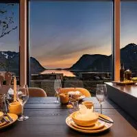 NEW! Spectacular cabin in Lofoten, hotel en Kleppstad