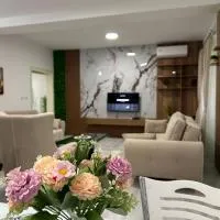 Dracevo Apartments with Free Parking، فندق في Dračevo