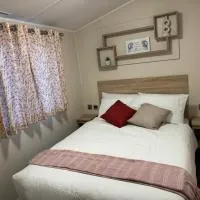 Modern & Blissful Beach Park Holiday Home in Dovercourt, Essex,, hotel v destinácii Parkeston