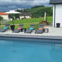 Chambres d'hôtes les Hirondelles, hotel v mestu Lanne-en-Barétous 