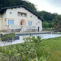 AU PETIT CHENE, hotell i Aire-sur-lʼAdour