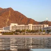 InterContinental Fujairah Resort by IHG, отель в Аль-Аке