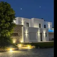 Villa Eufemia – hotel w mieście Parabita