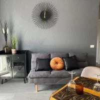 Mia house a 7 minuti dalla metro, hotel in Pioltello
