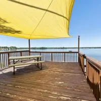 Chippewa Bluffs Resort, hotel di Chippewa Lake