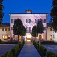 Al Tezzon Hotel, хотел в Кампосампиеро