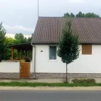 Servus Vendégház، فندق في Lengyeltóti