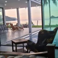 Pool Villa Romance, מלון בSawi