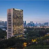 DoubleTree By Hilton Shenzhen Nanshan Hotel & Residences, hotel in Shenzhen
