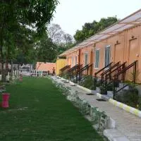 Hotel Divine Ayodhya- A Unit of Chinar Services, hotel a Ayodhya