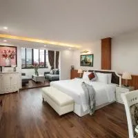 TrangTrang Luxury Hotel: Hanoi şehrinde bir otel