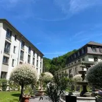 Hotel Scheid, מלון בשריסהיים
