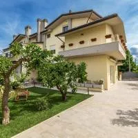 Casa Rita โรงแรมในซาบาอูเดีย