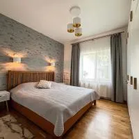 Calm garden Suite near Green Lakes, hotel Vilniusban