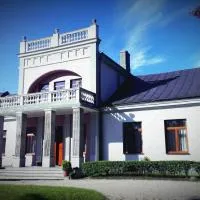 Agropark - Dworek pod Lipą, hotel en Sobków