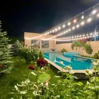 Luxury villa with Pool and Jacuzzi, hotel v destinácii Yerevan