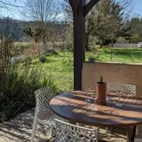 Viesnīca Maison au calme en Dordogne pilsētā Trémolat