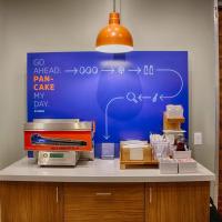 Holiday Inn Express & Suites Austin Airport East by IHG, hotel near Austin-Bergstrom International Airport - AUS, Austin