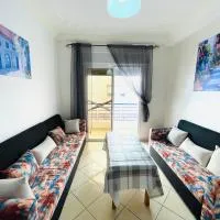 Oasis by Azur spacieux proche de la plage, hotel u gradu 'Oued Laou'