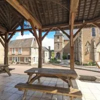 Vivez dans un magnifique village Normand gîte de la Halle、La Carneilleのホテル