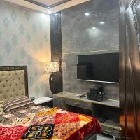 Luxury one bedroom apartment, hotel i nærheden af Allama Iqbal Internationale Lufthavn - LHE, Lahore