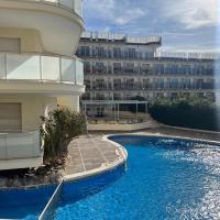 Clear Water Beach Apartments, hotel em Salou