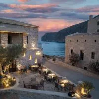 KaSeas Boutique Hotel, hotell i Yerolimin