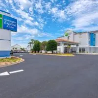 Holiday Inn Express Destin E - Commons Mall Area by IHG, отель в Дестине