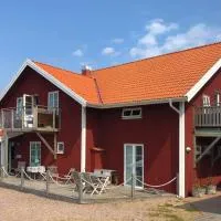 Fin lägenhet med balkong - Centralt o bra läge, hotel v destinaci Käringön