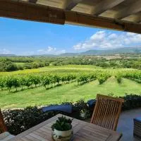 Elegant Country House - Tenuta Piredu, hotel em Monti