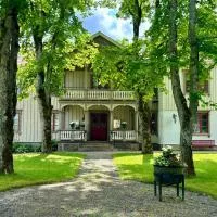 Lydde Gård, hotel Kinna városában