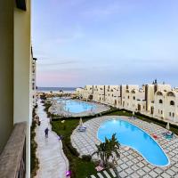 luxury Beachfront Studio- Foreign Nationals Only、ハルガダ、Sahl Hasheeshのホテル