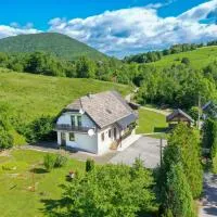 Apartment & Rooms Luketic, хотел в Растовача