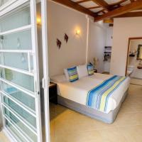 Hotel Galapagos Suites B&B、プエルトアヨラのホテル