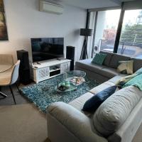 Modern Luxurious with private parking on premises and fast internet, hôtel à Melbourne (Chapel Street)